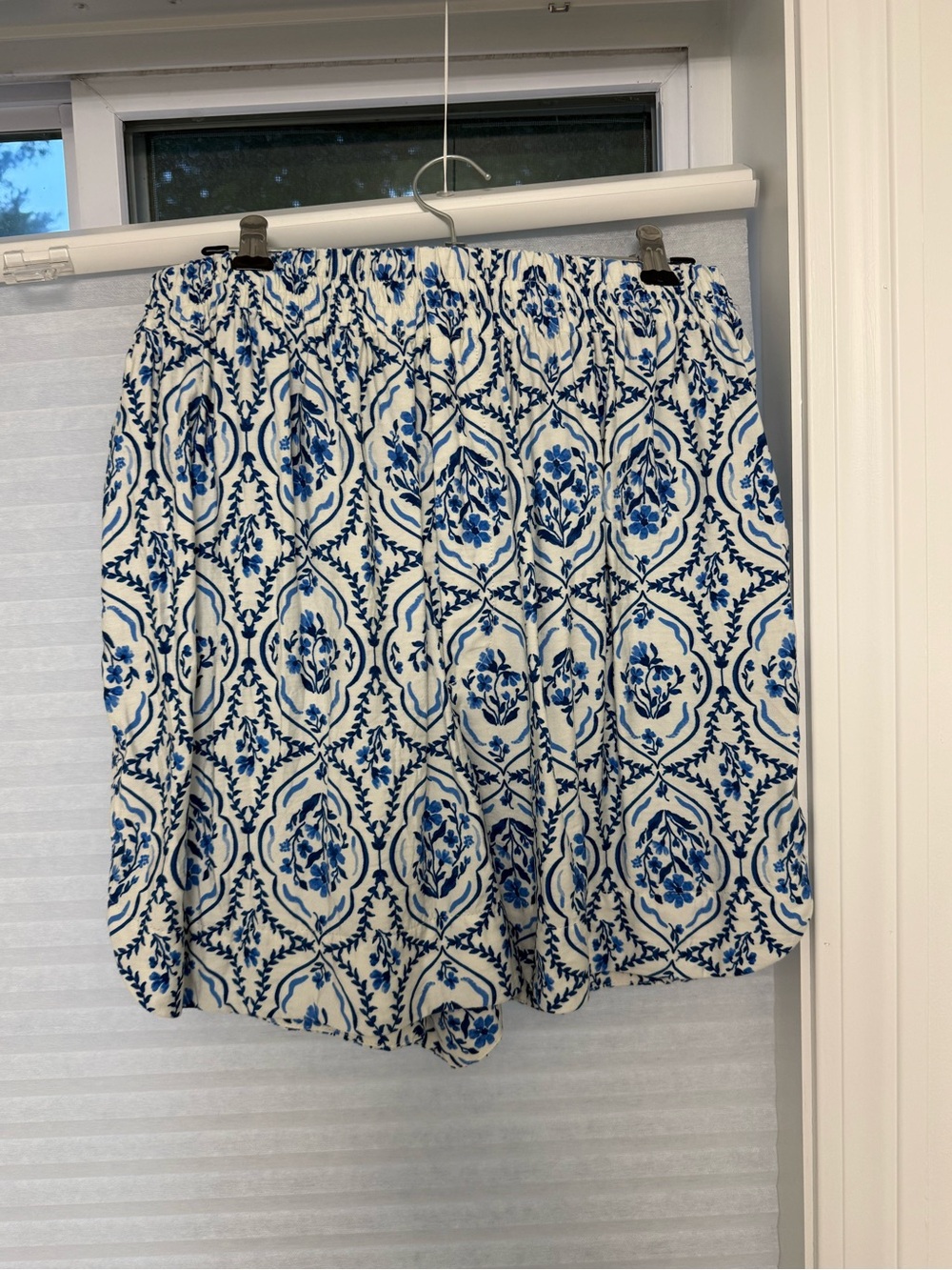 H&M Blue and White Printed Elastic-Waist Bermudas